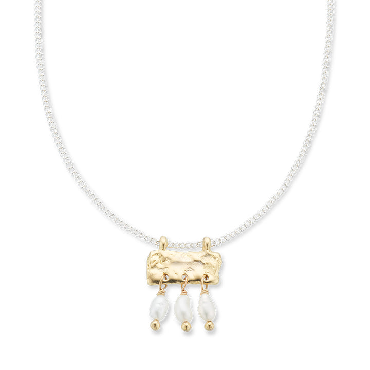 CALM BLUE OCEAN PEARL NECKLACE