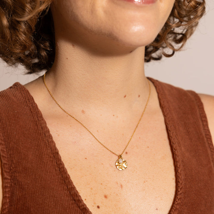 SAND DOLLAR NECKLACE