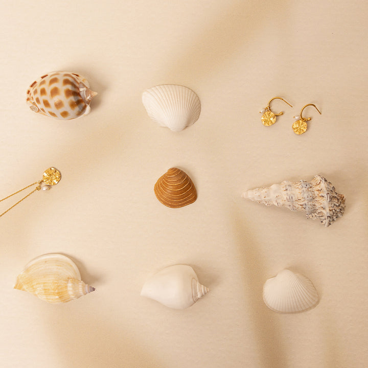 SAND DOLLAR NECKLACE