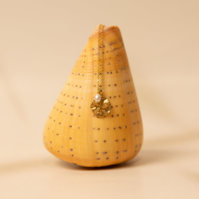 SAND DOLLAR NECKLACE