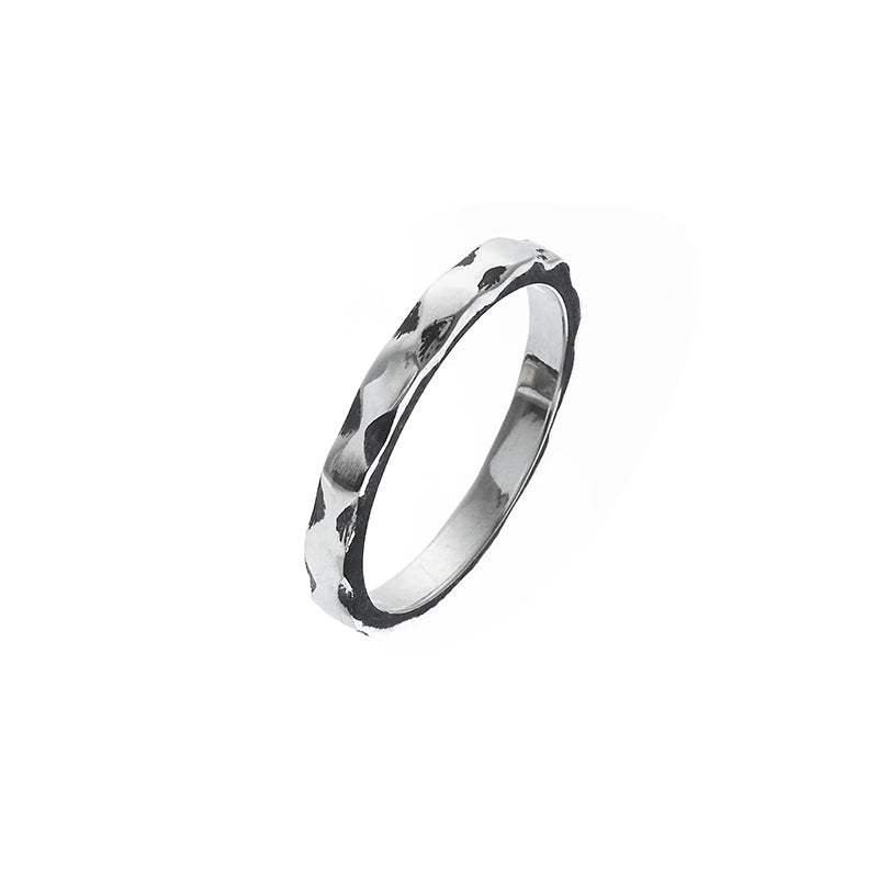 WAVED BAND RING