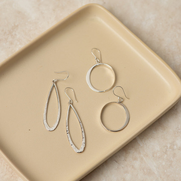 OPEN OVAL EARRINGS