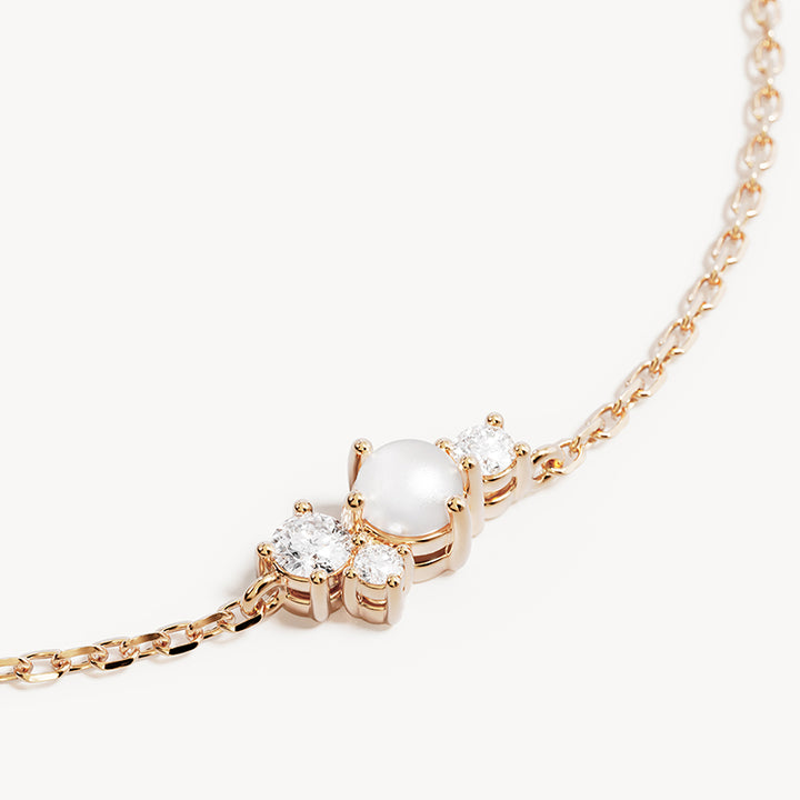 LOVE IN STILLNESS PEARL BRACELET