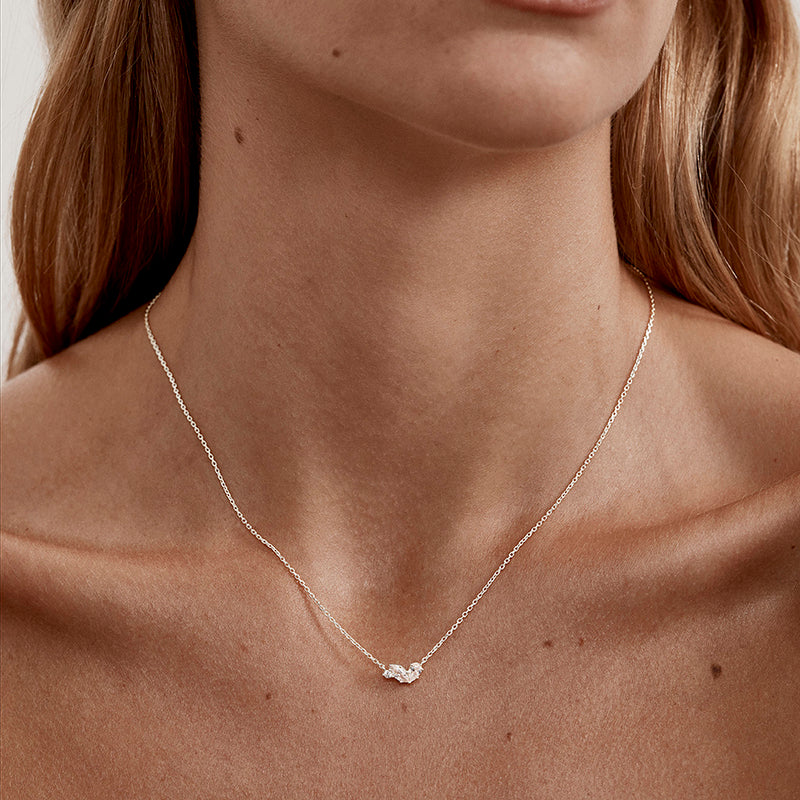 CRYSTAL WINGS NECKACE