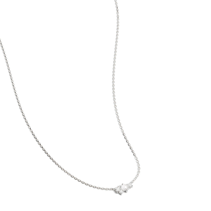 LOVE IN STILLNESS PEARL NECKLACE