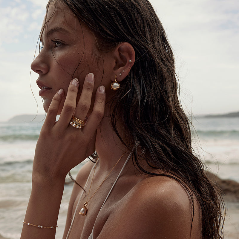 SUNKISSED HORIZON RING