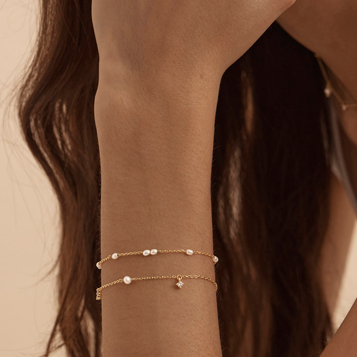 MOONLIT BLOOM PEARL BRACELET