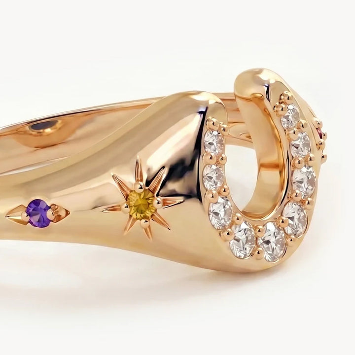 LUCKY HORSESHOE RING