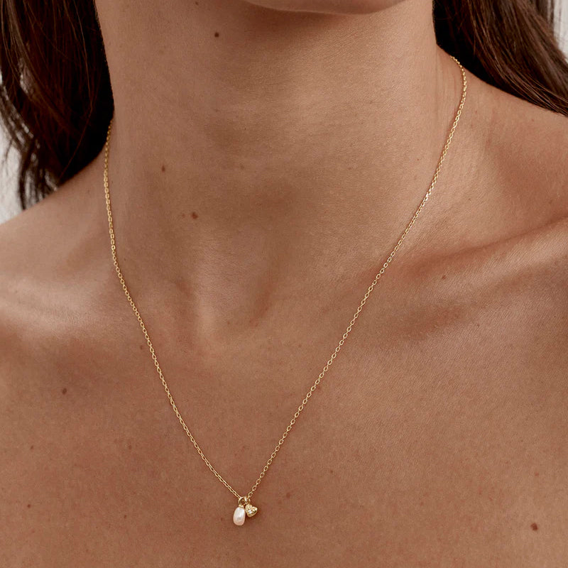 UNDER THE MOONLIGHT PEARL NECKLACE