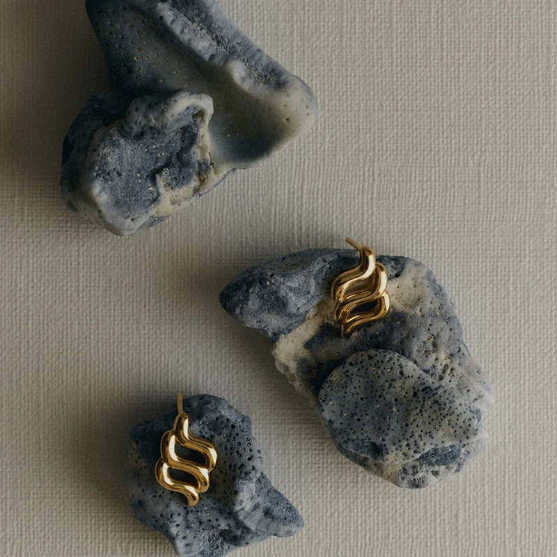 ARISE OVERSIZED STUDS