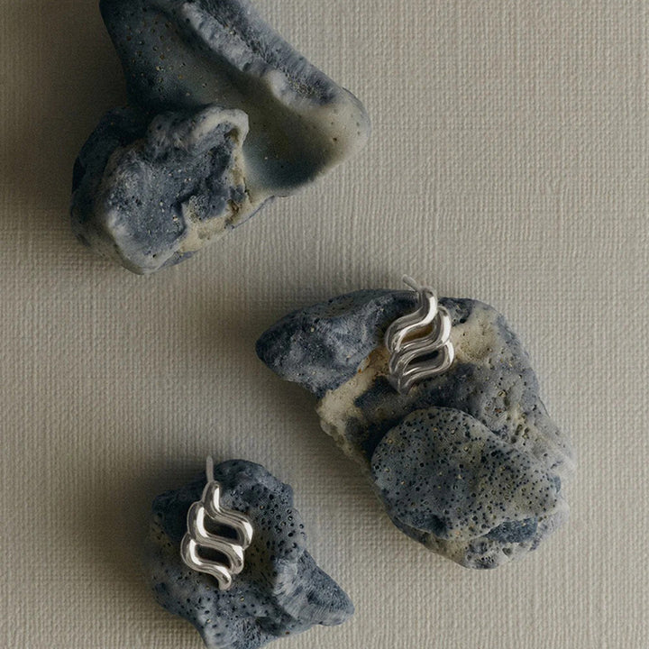 ARISE OVERSIZED STUDS