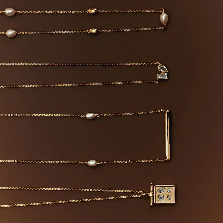 PLACE PENDANT NECKLACE