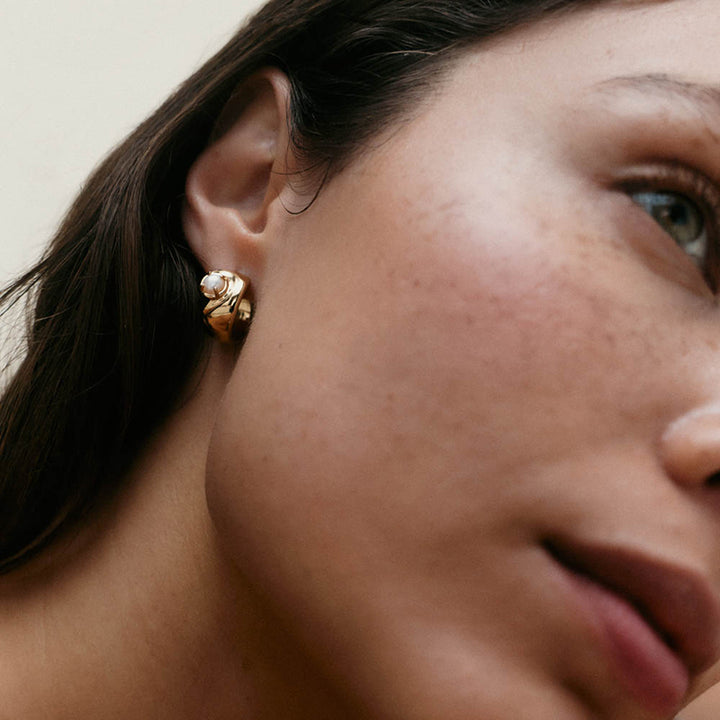 ILLUMINATE HOOPS