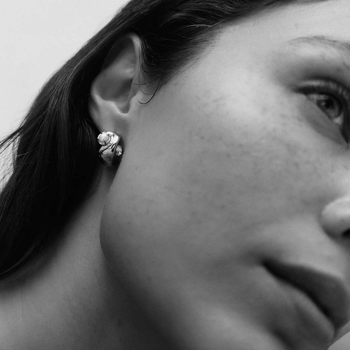 ILLUMINATE HOOPS