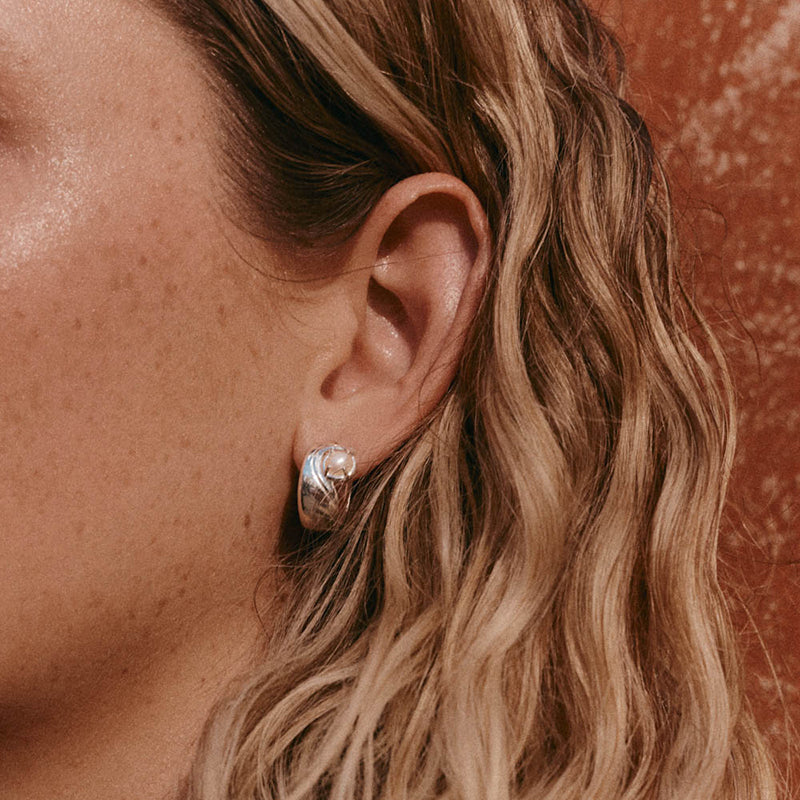 ILLUMINATE HOOPS