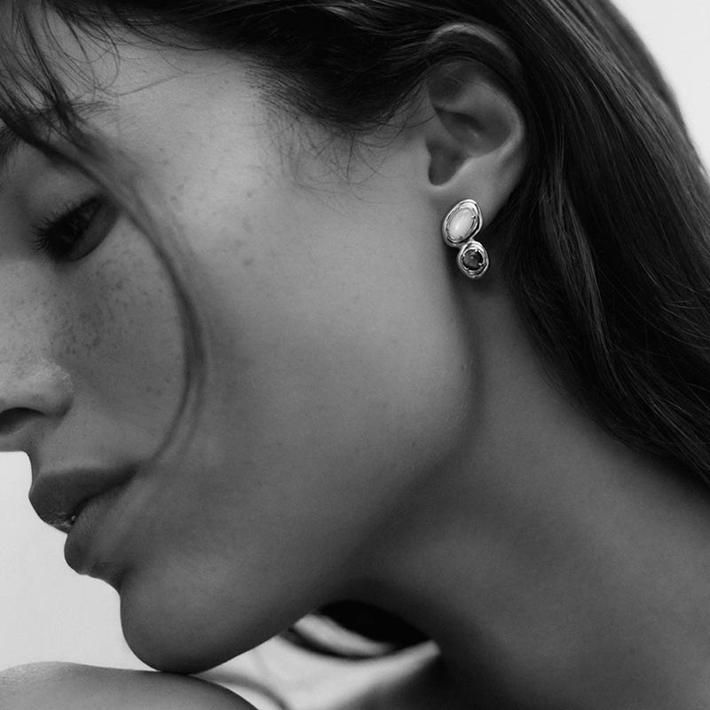 PASSAGE DROP STUDS