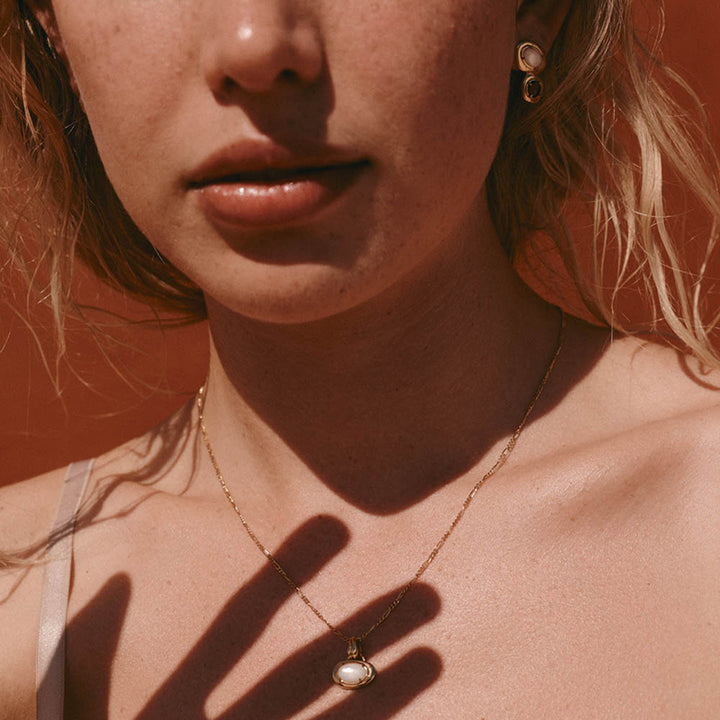 PASSAGE NECKLACE