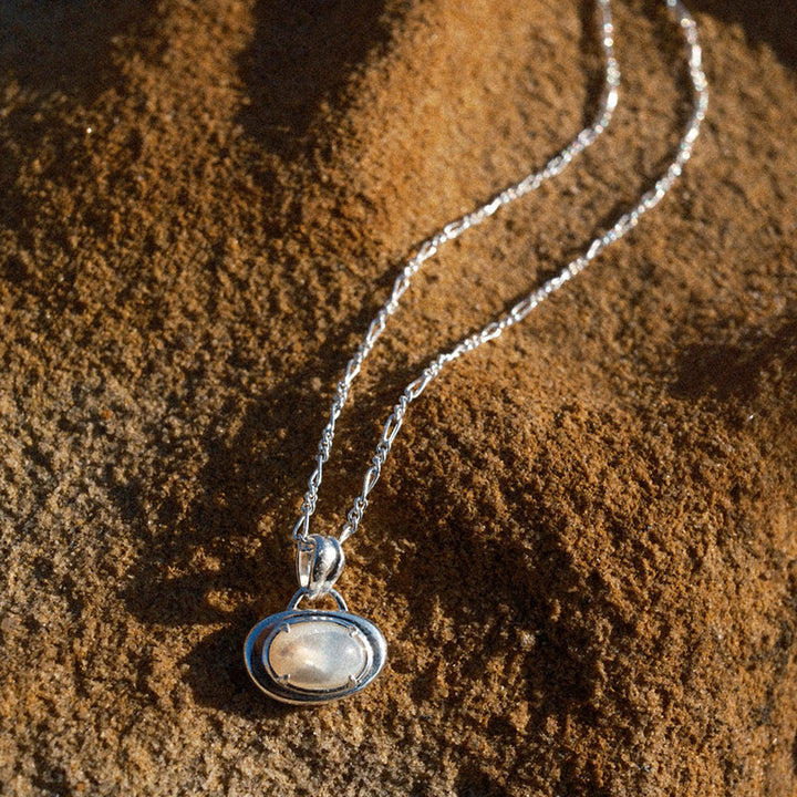 PASSAGE NECKLACE