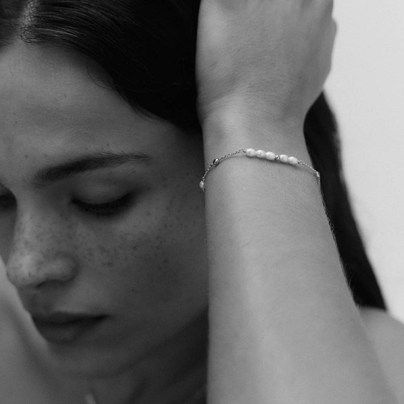 RESONANCE PEARL BRACELET