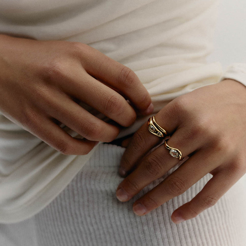 UNFOLD RING