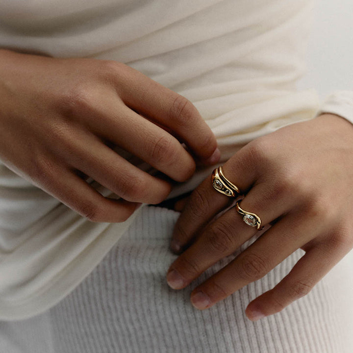UNFOLD RING