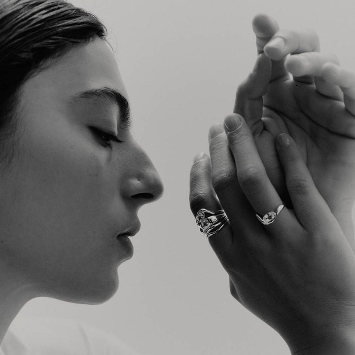 UNFOLD RING