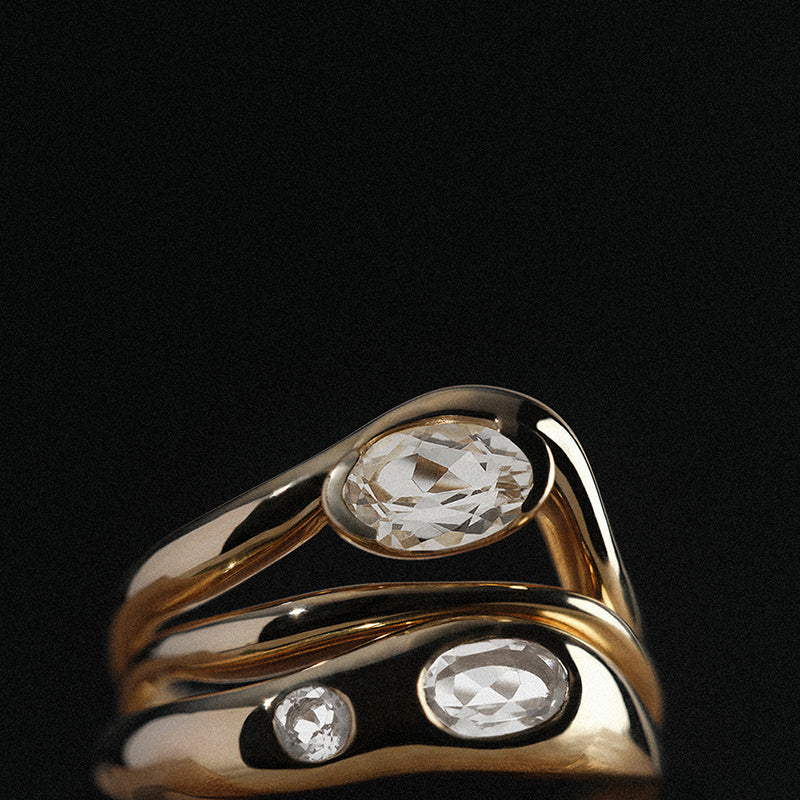 UNFOLD RING