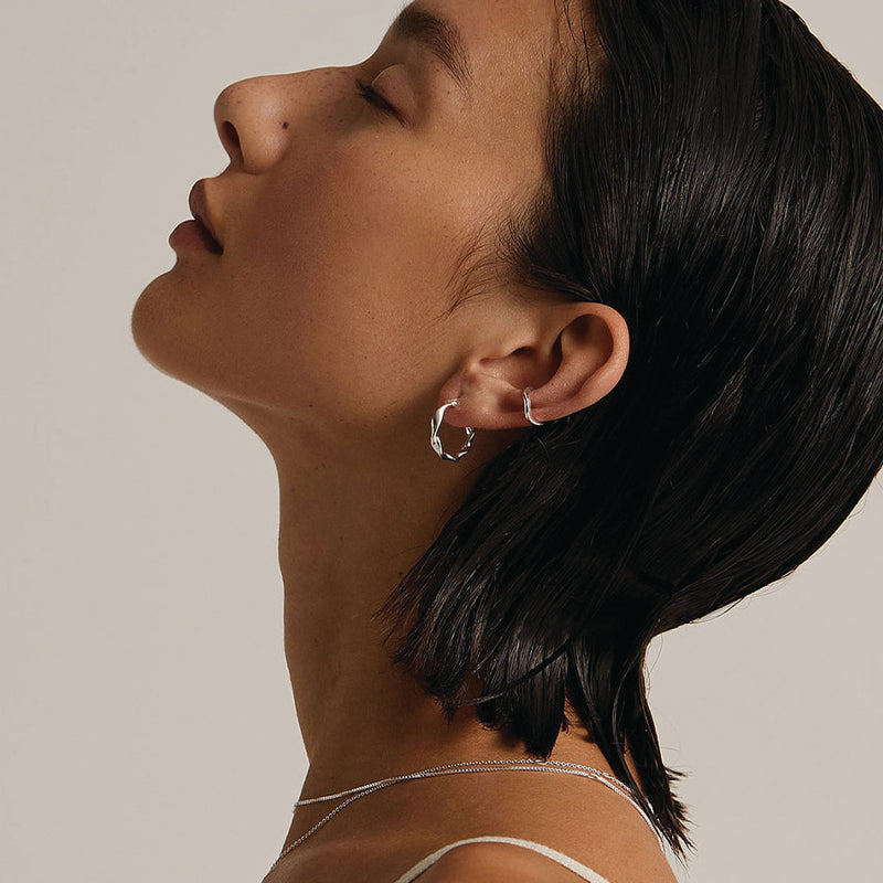 WAVE HOOP EARRINGS