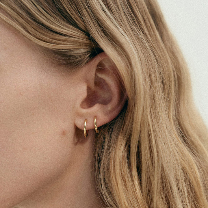 CONTOUR HOOPS