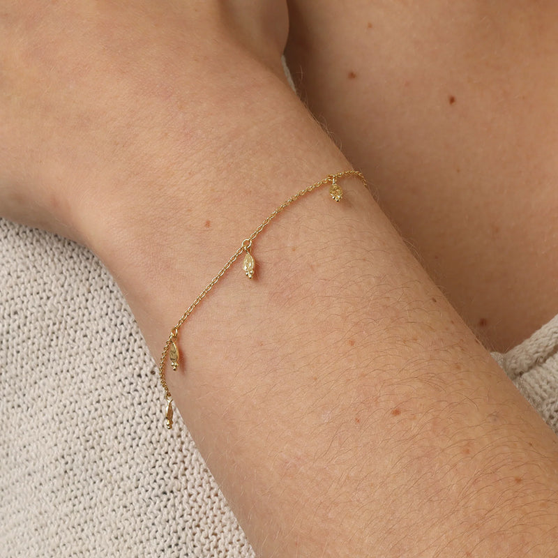 GLISTENING DROPS BRACELET