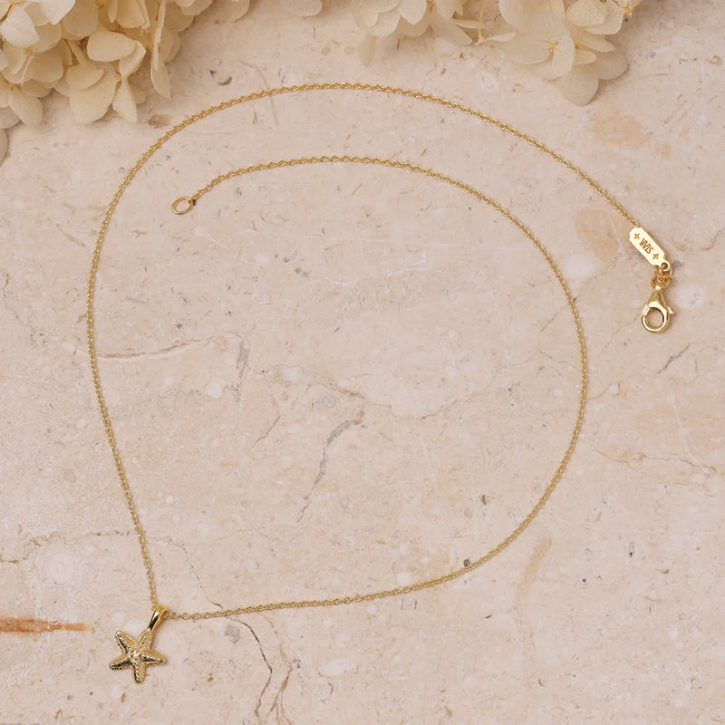 DAINTY STARFISH NECKLACE