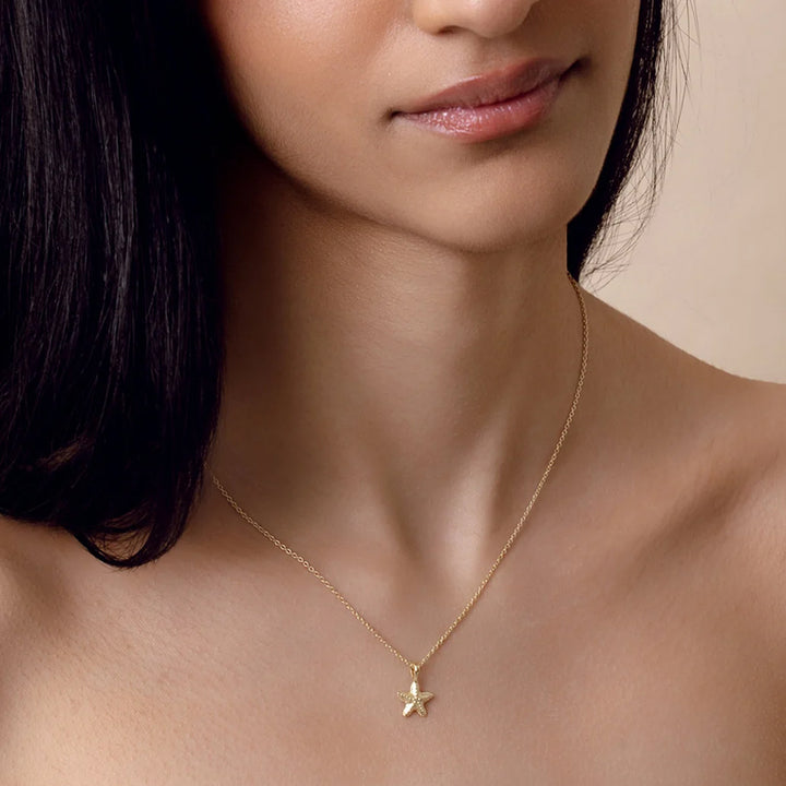 DAINTY STARFISH NECKLACE
