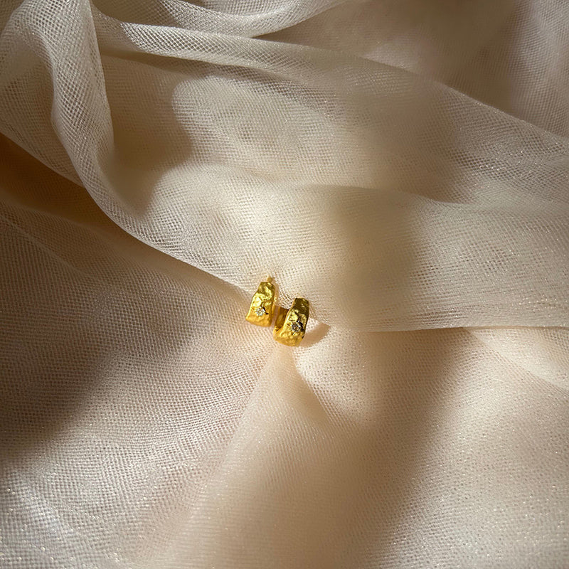 COSMIC LOVE SMALL HUGGIES