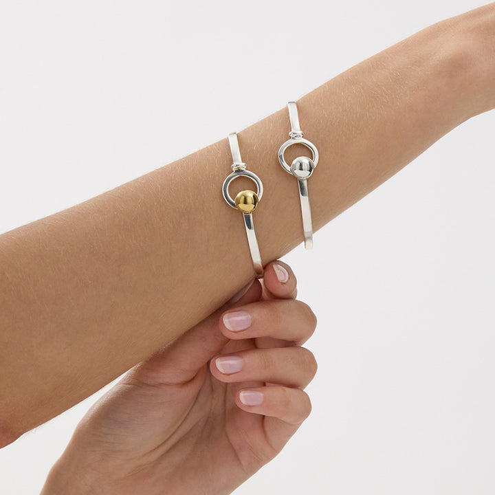 AURORA BANGLE