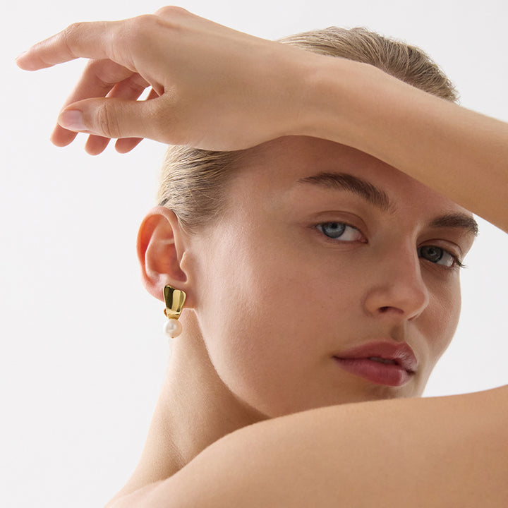 SUNBEAM & PEARL EARRING