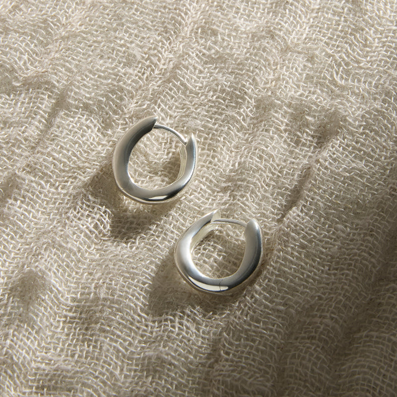 BALM EARRING