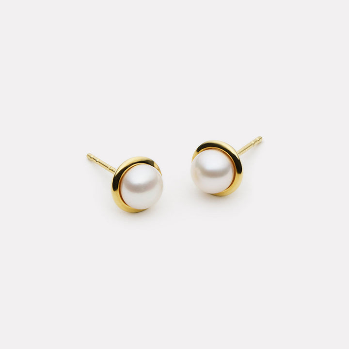 MOONBEAM & PEARL STUD EARRING