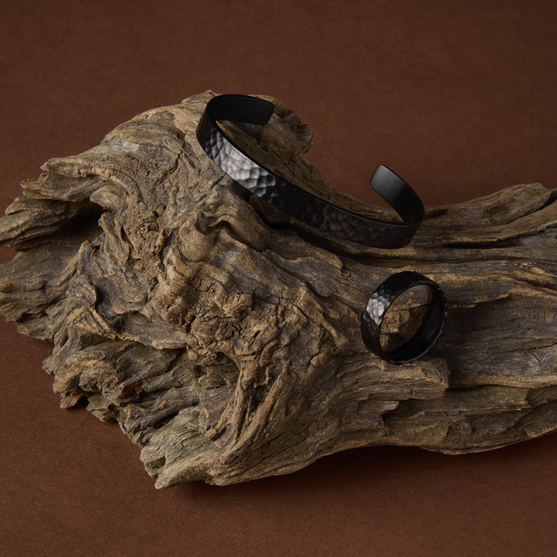 MIDNIGHT MENS BLACK CUFF