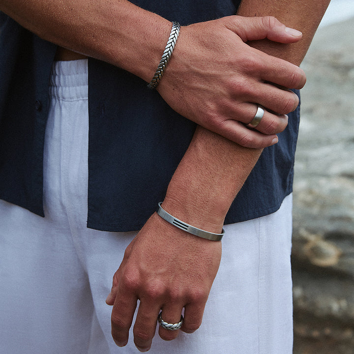 COMMANDER STEEL CUFF