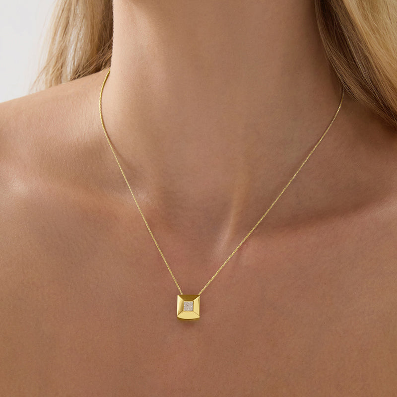 HALO CUBIC ZIRCONIA NECKLACE
