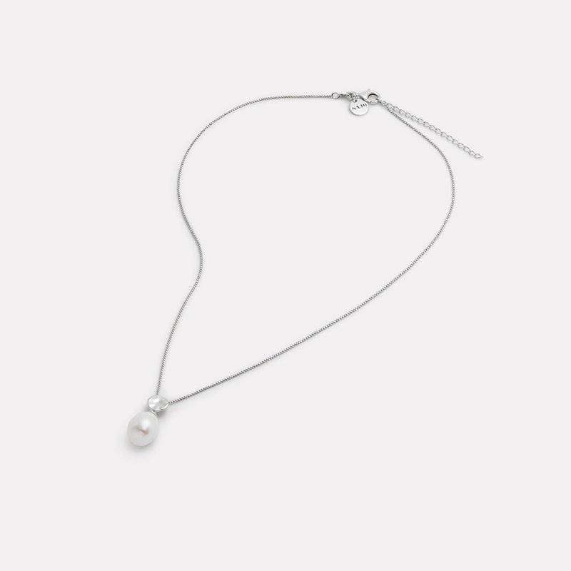 OCEAN DRIFT & PEARL NECKLACE