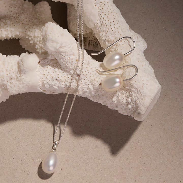 ISLA PEARL EARRING
