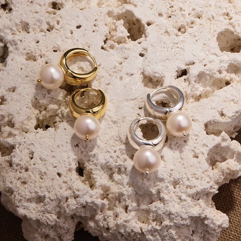 SOLANA PEARL EARRING