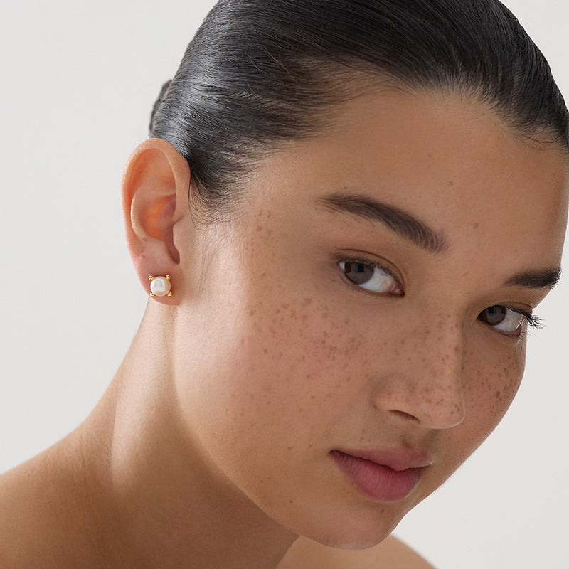 MOANA PEARL EARRING