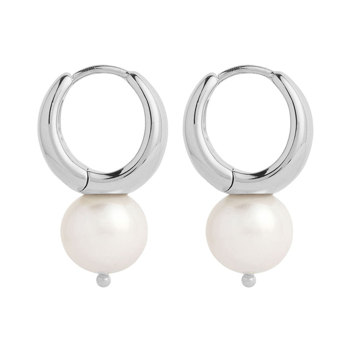 SOLANA PEARL EARRING
