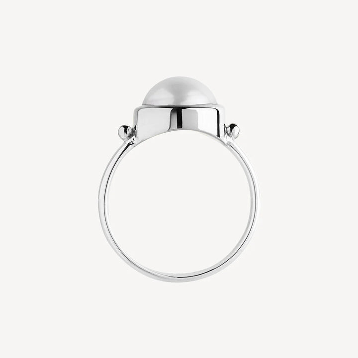 GARLAND PEARL RING