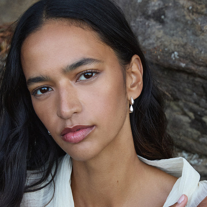 LIORA DOUBLE DROP STUD EARRING