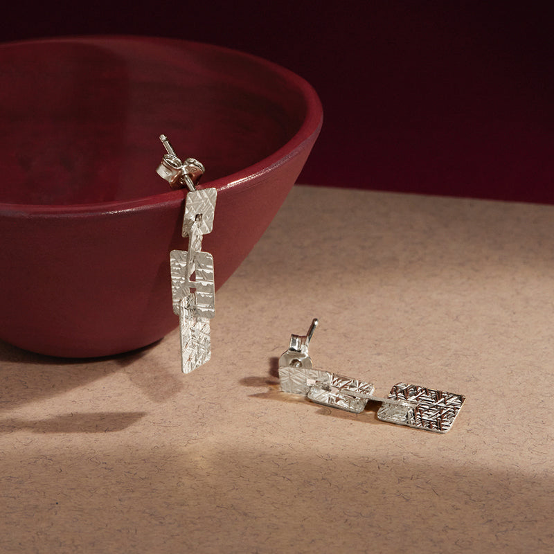 MILLELUCI RECTANGULAR PETITE EARRINGS