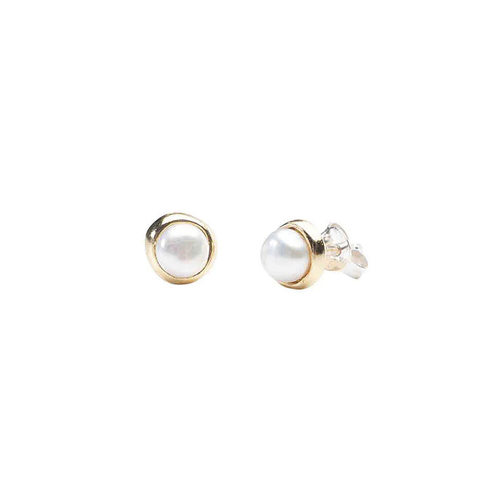LUNAR PEARL STUD EARRINGS