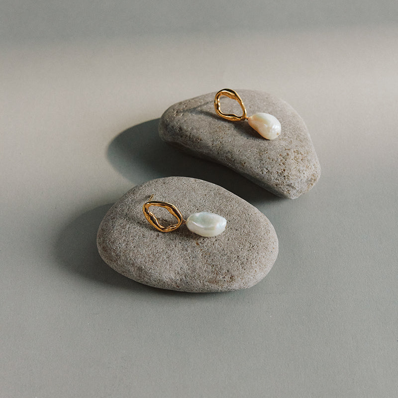 CIELO PEARL DROP EARRINGS